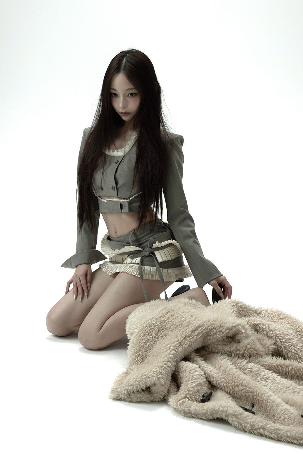 THEREDTHREAD / ザレッドスレッド】S lace trim suit ensemble