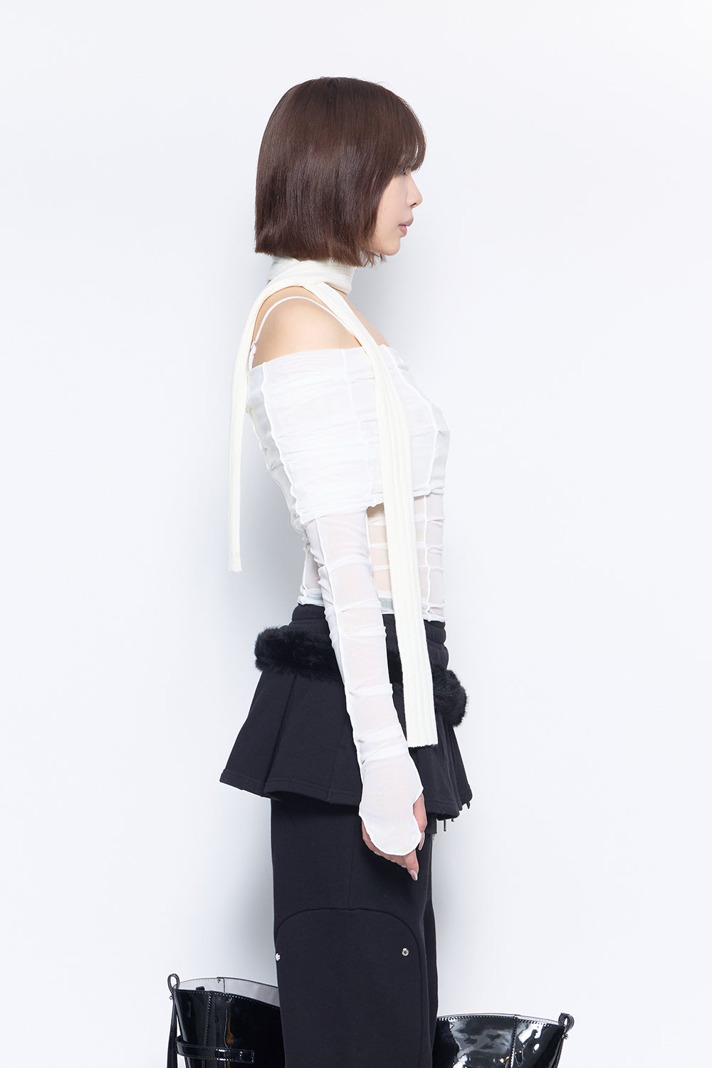 THEREDTHREAD / ザレッドスレッド】S offshoulder tops petal