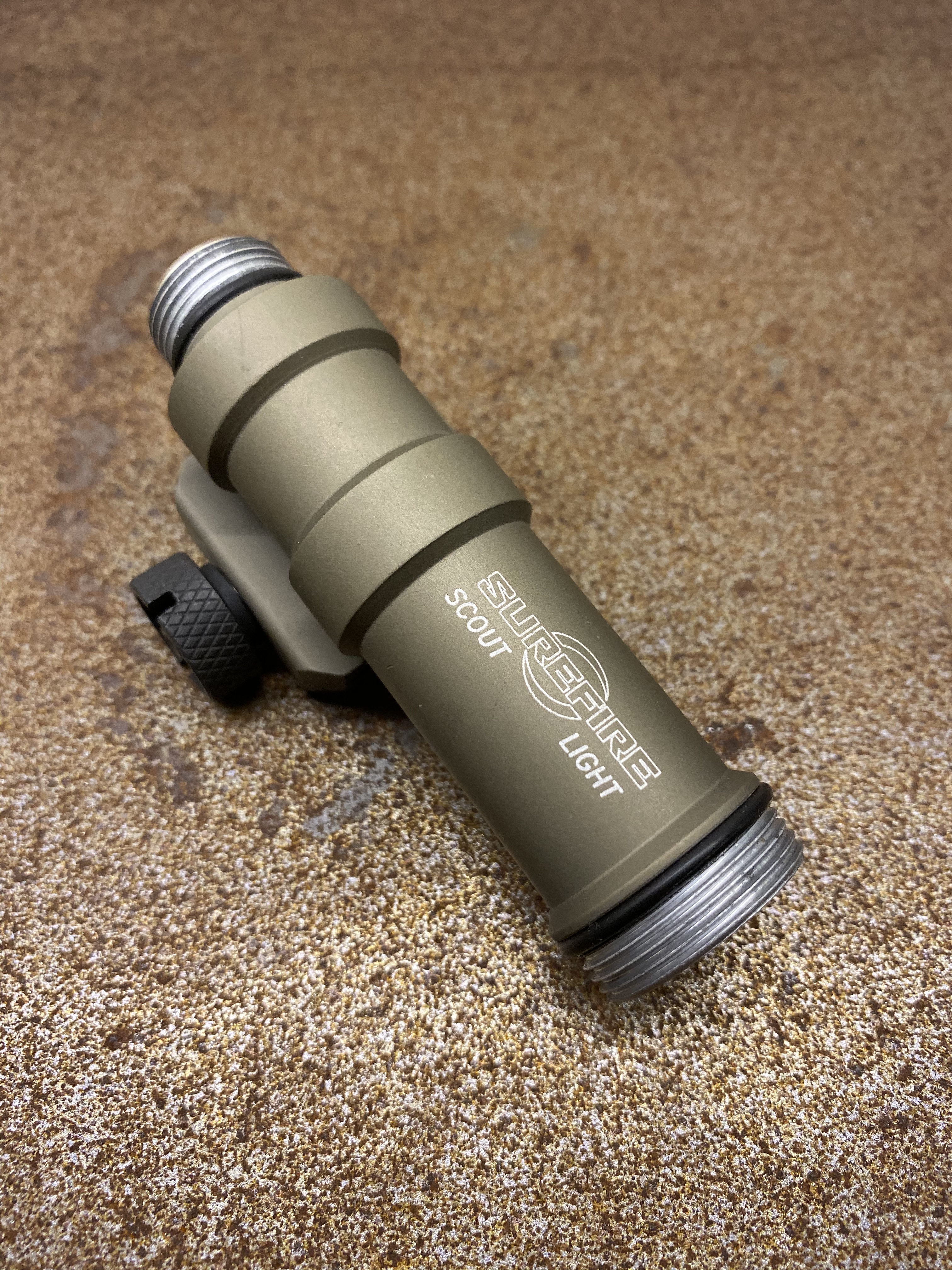 REVIEW: Surefire M600DF Scout Light – The Reptile House