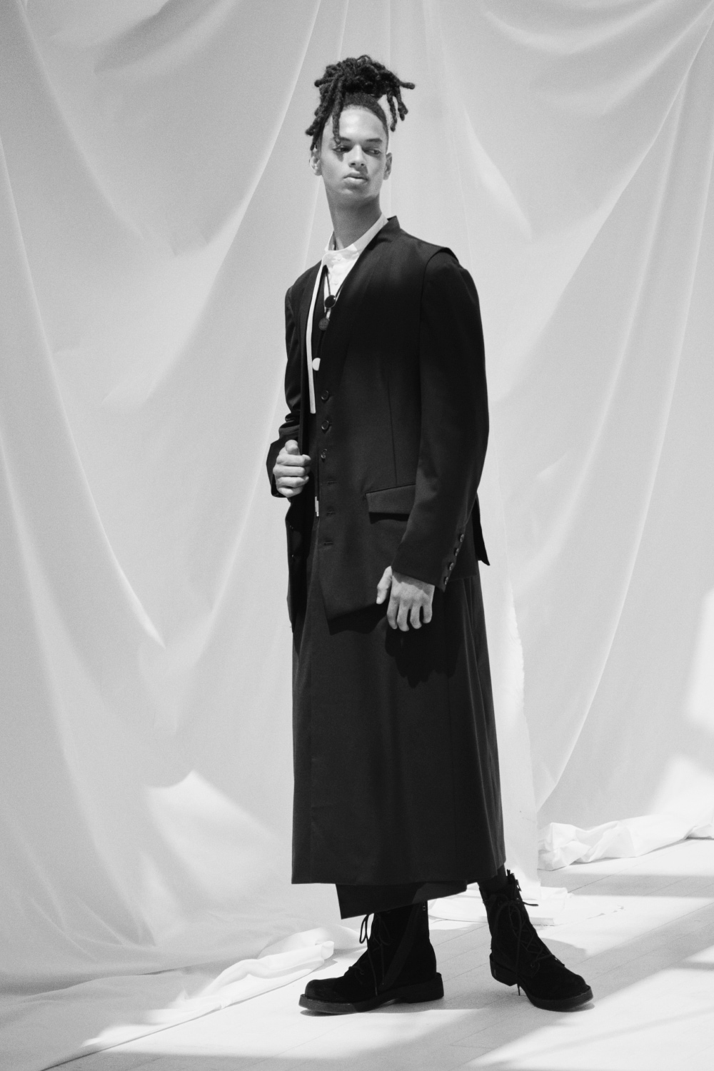 COTTON BROAD CLOTH STAND COLLAR LONG SHIRT WITH ROUNDED HEM(M