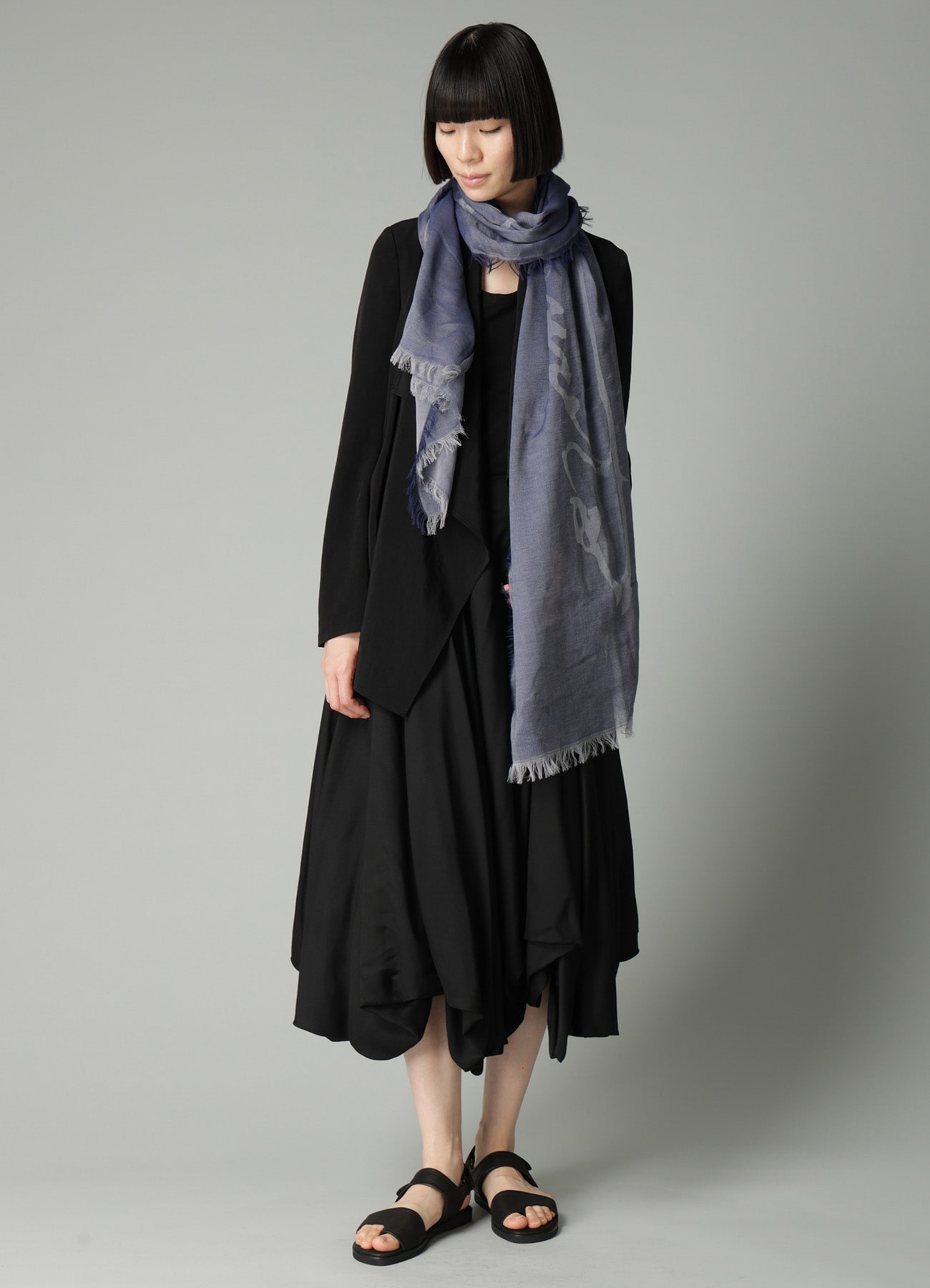 COTTON JACQUARD SIGNATURE STOLE(FREE SIZE Navy): Yohji Yamamoto