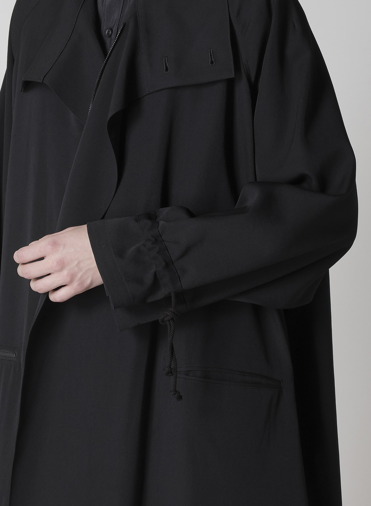 WOOL GABARDINE CROSS SHAPED ZIPPER COAT(XS Black): Yohji Yamamoto