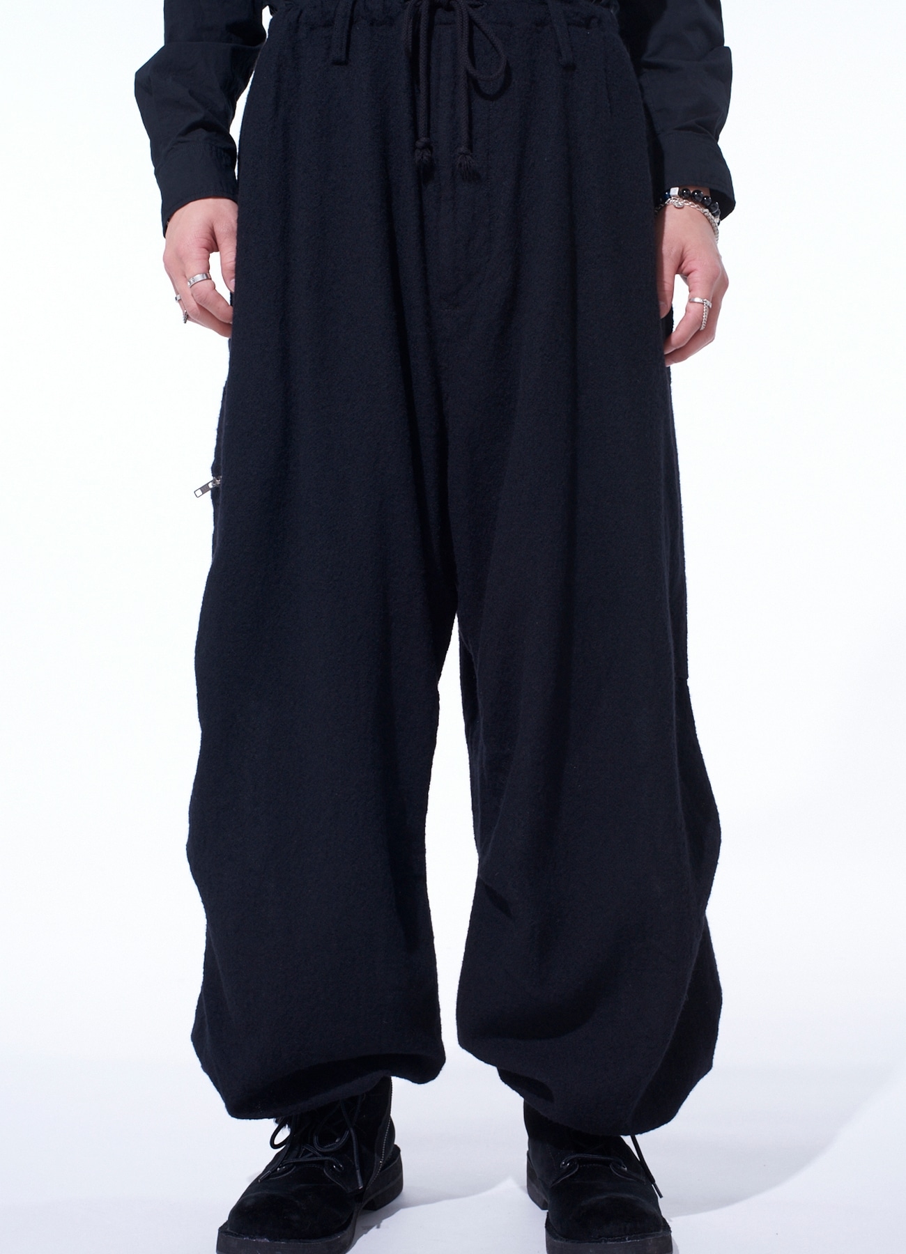 WOOL GAUZE KNEE TUCK PANTS(S Black): S'YTE｜THE SHOP YOHJI YAMAMOTO