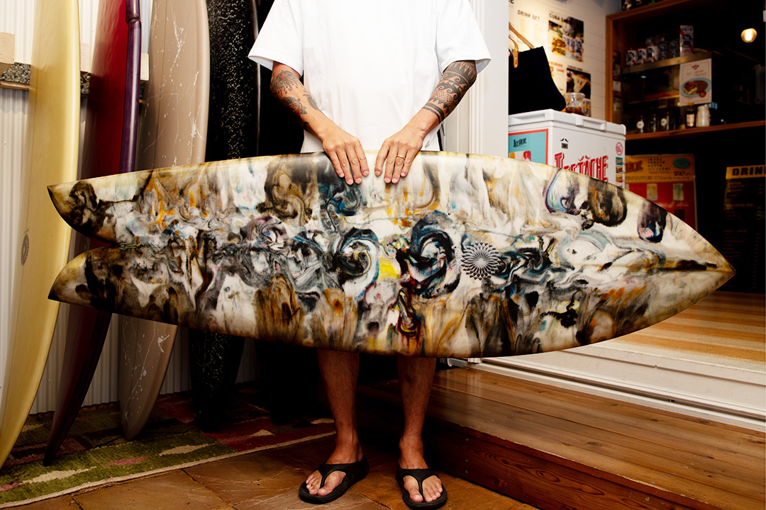 カスタムボードでサーフィンをもっと楽しく「RAZZLE-DAZZLE-DESIGN