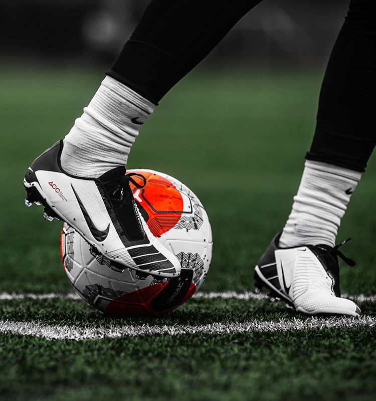 Buy the Nike PhantomVNM Future DNA