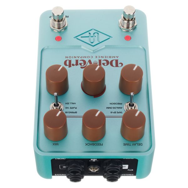 Universal Audio UAFX Del-Verb Ambience Compan. – United States