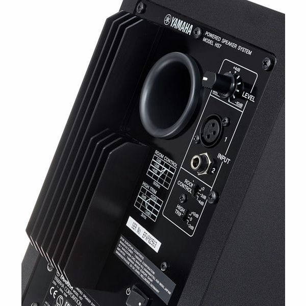 Yamaha HS 7 Stand Bundle – United States