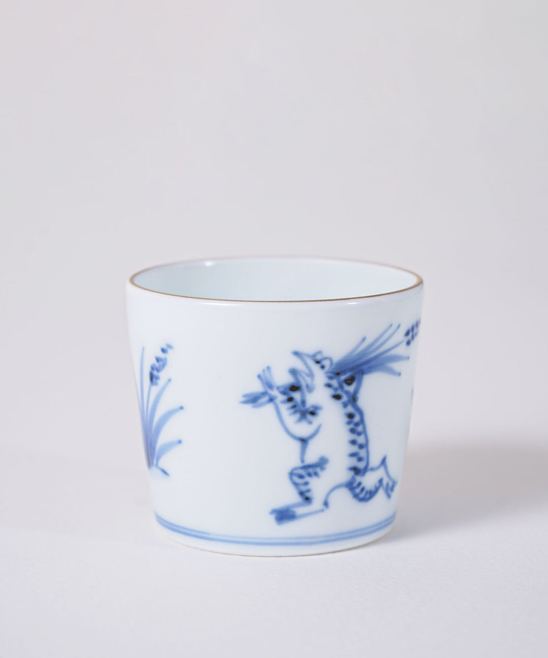 染付鳥獣戯画 薄手ミニそば猪口 - 軽やかなデザインが魅力の有田焼酒盃