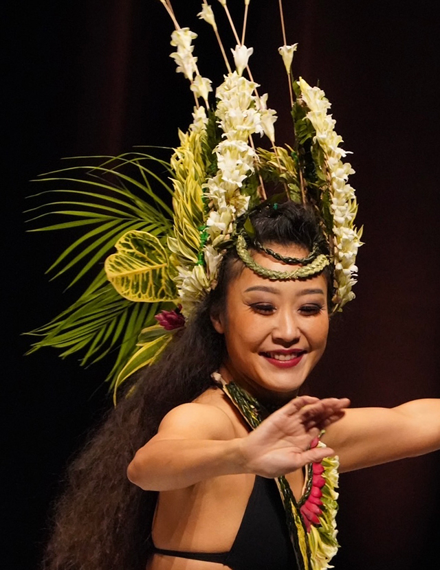 講師紹介 TIARE VAREAU（ティアレ・ヴァレアウ） | タヒチアンダンス 新宿