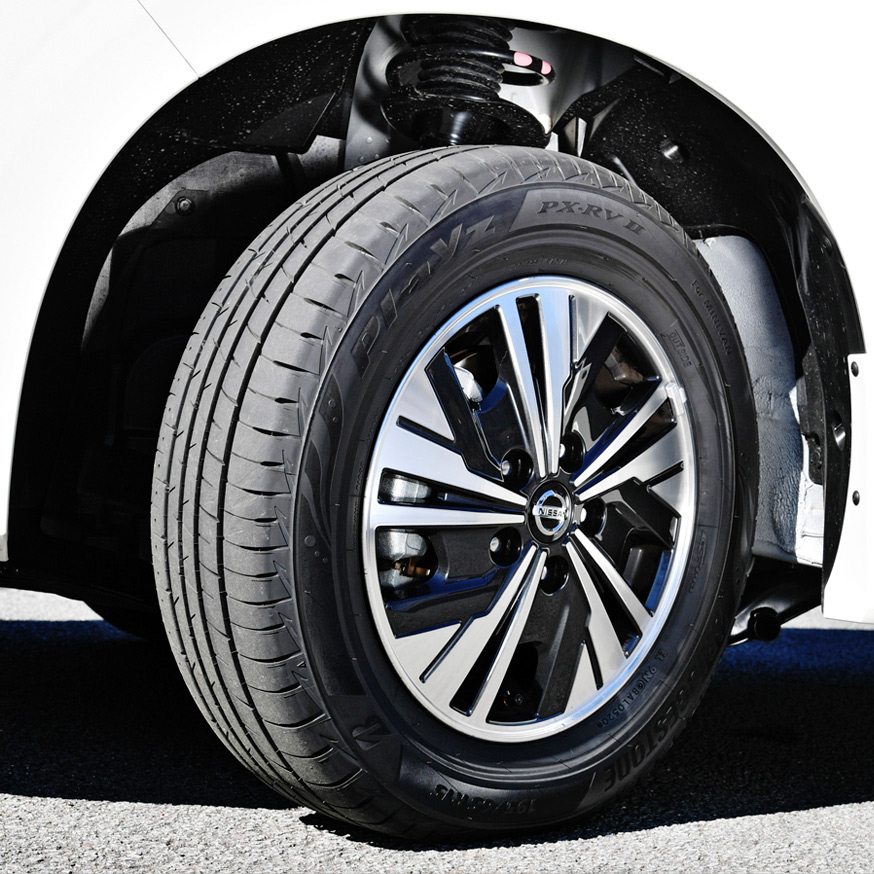 Playz PX-RVⅡ 225/50R18 95W｜ブリヂストン タイヤオンラインストア