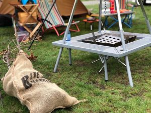 ユニフレームのファイアグリル用テーブルの選び方！おすすめ5選