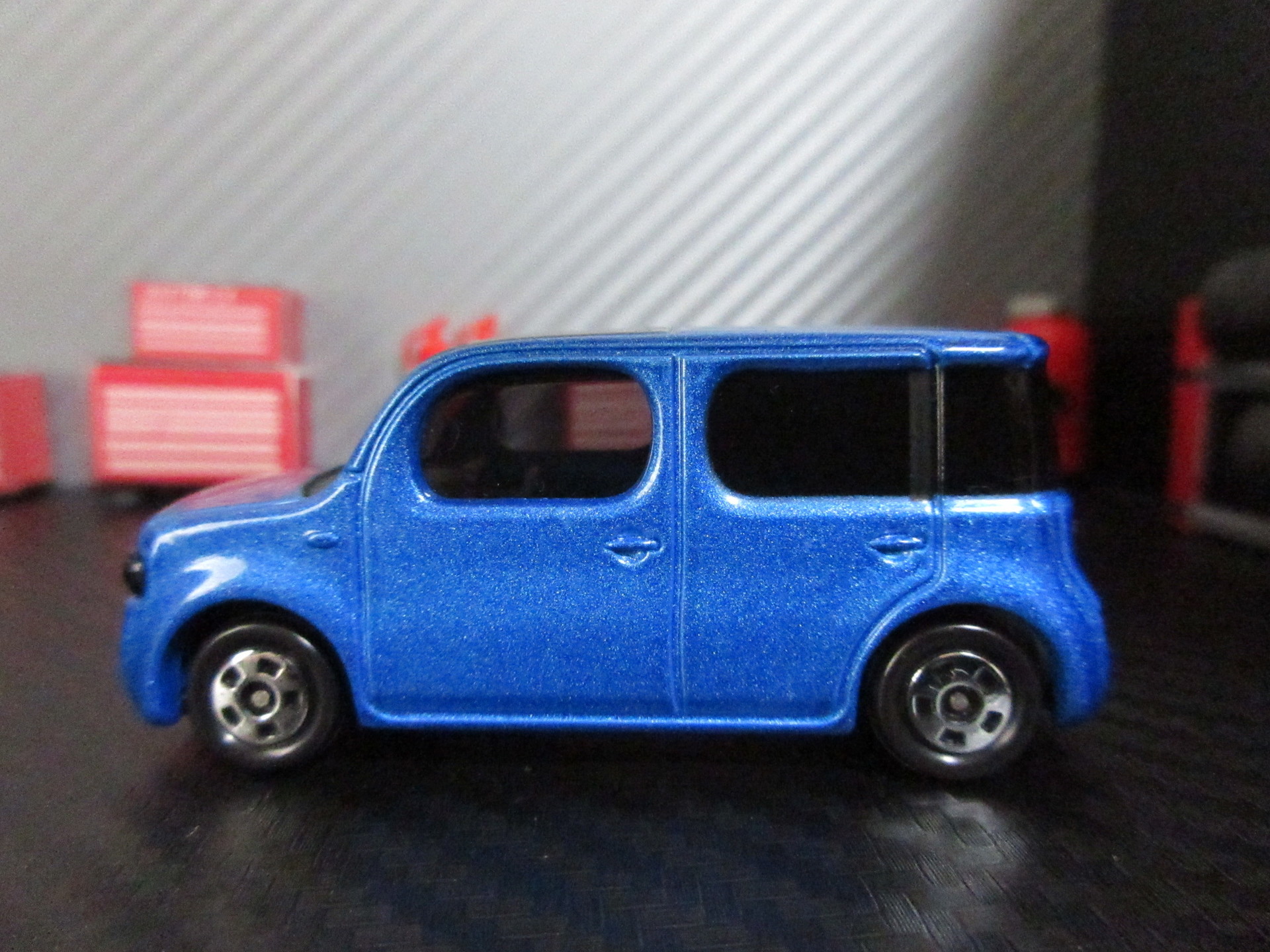 トミカのカラーサンプル【Cube】: おひっこししました。