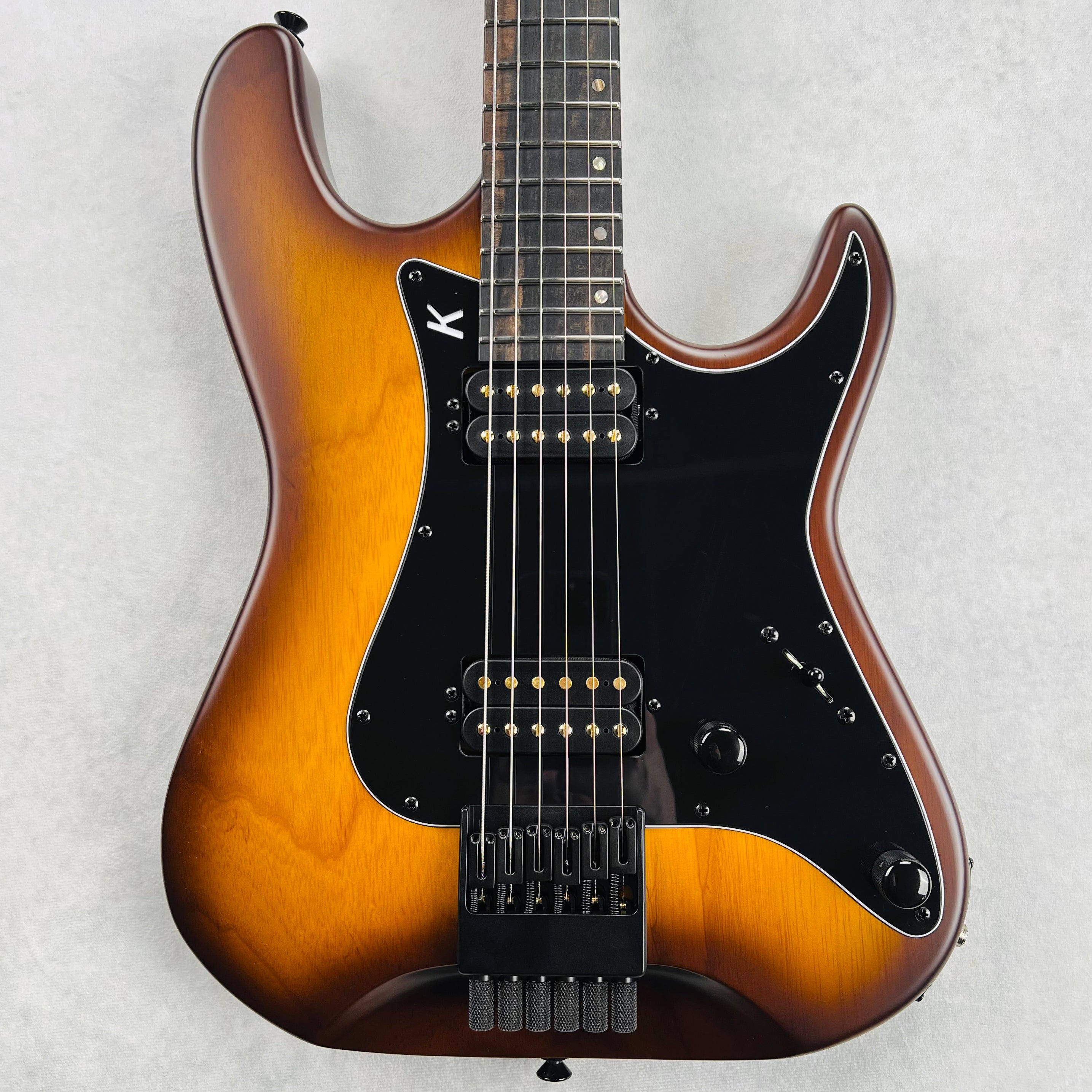 Kiesel Delos 6 HH Headless 2022 - Sunburst | Tone Wolf