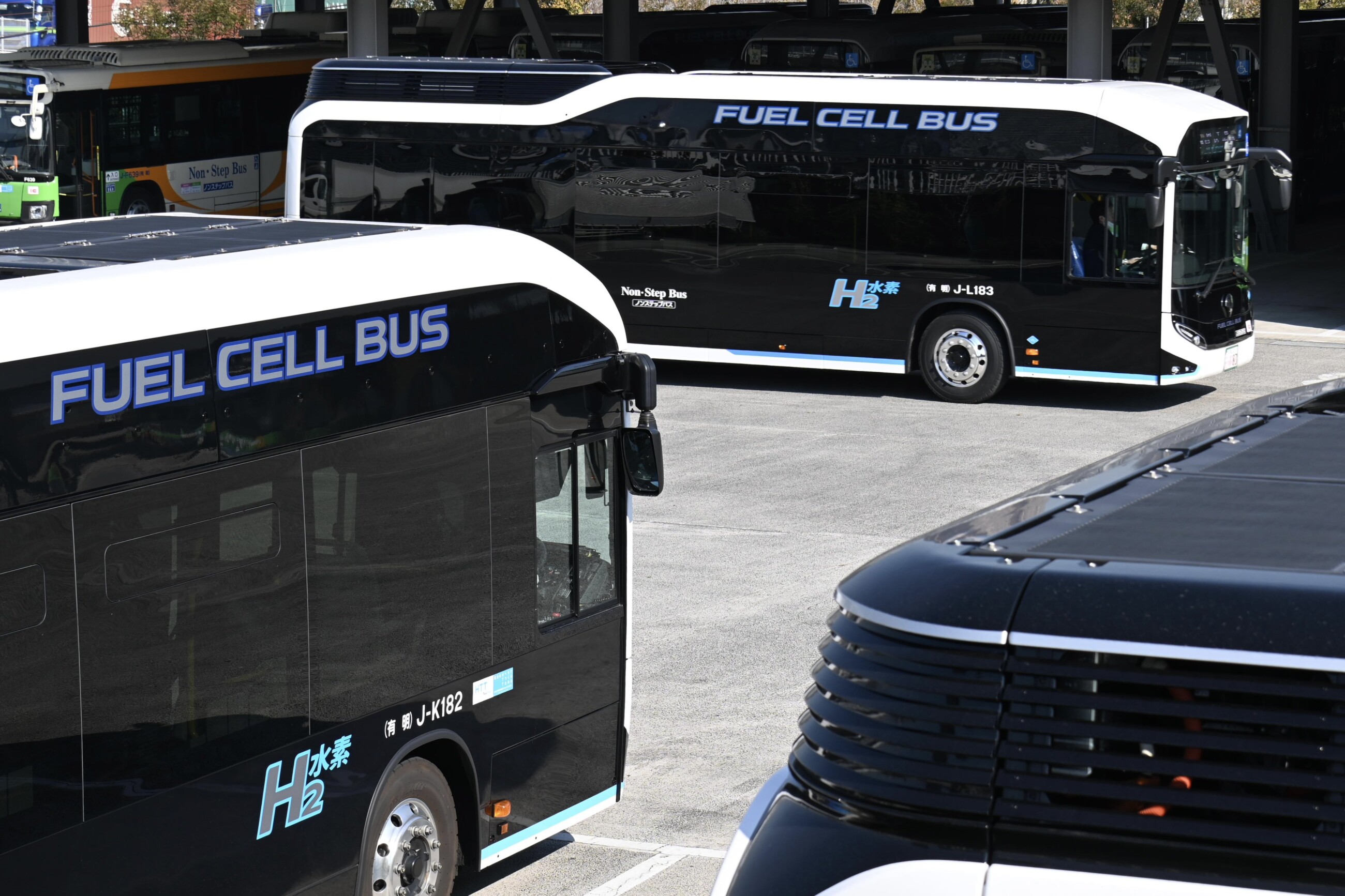 令和6年度(L代)の燃料電池が5台納車 | 都営バス資料館