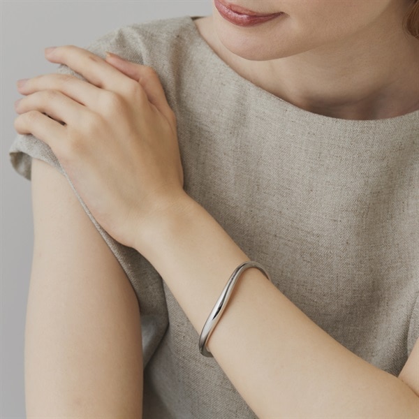 シルバー バングル | 112244130901 | 【公式】4℃ジュエリー