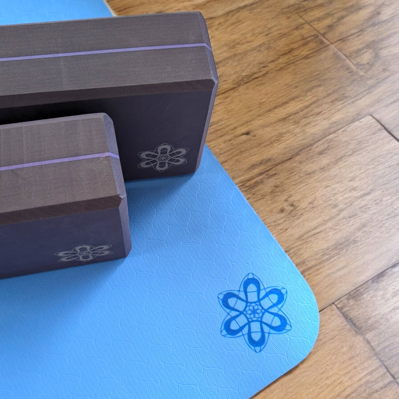 ヨガブロック パープル – TOKYOYOGA SHOP