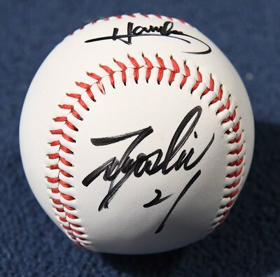 1ページ目】コロナ規制緩和で再燃する「サイン転売」問題 ソフトバンク