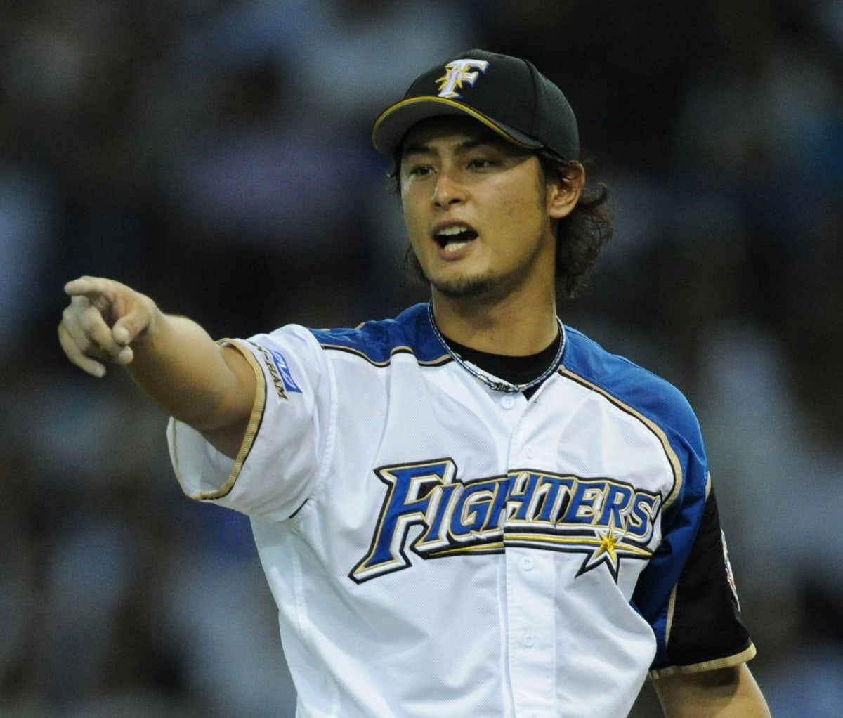 ダルビッシュが日本ハムに！？ 新ユニ姿にファンから「戻ってきて