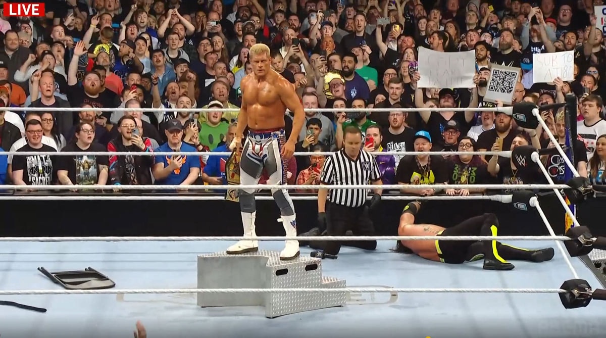 WWE】コーディ・ローデスがAJスタイルズを「降参」させ王座防衛