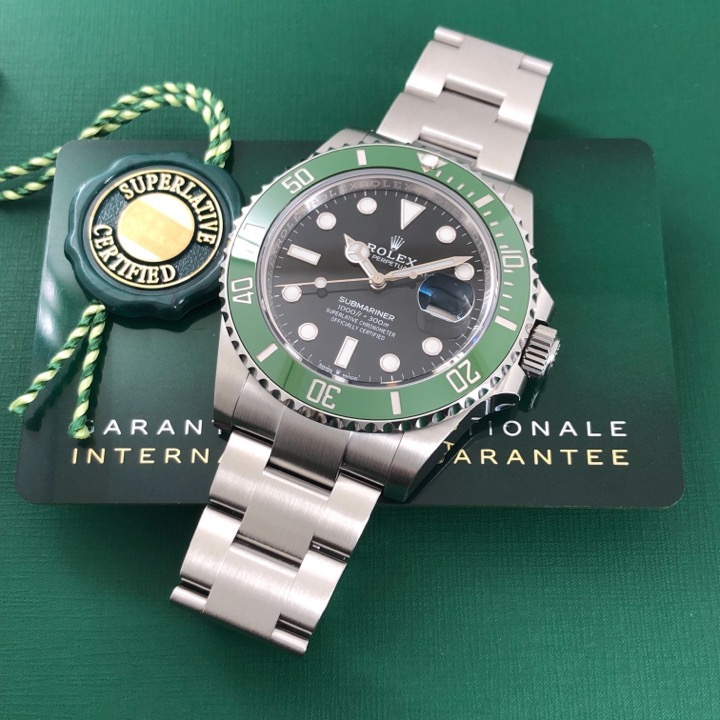 色味の違うグリーン!? Ref.126610LV | ロレックス専門店クォーク新宿店