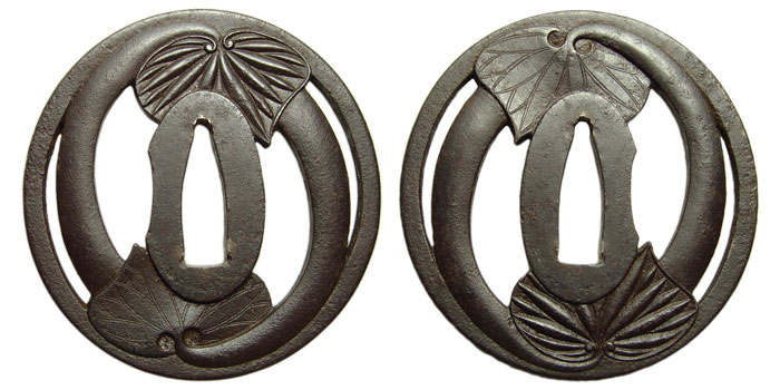 日本刀の鐔・葵透かし｜日本刀・刀剣 販売専門店・東京【十拳】