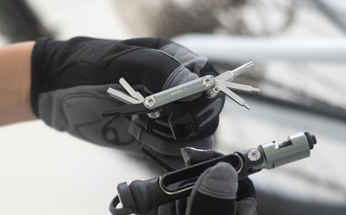 自転車携帯工具セット｜トピーク - BB HIDE 'N TOOL