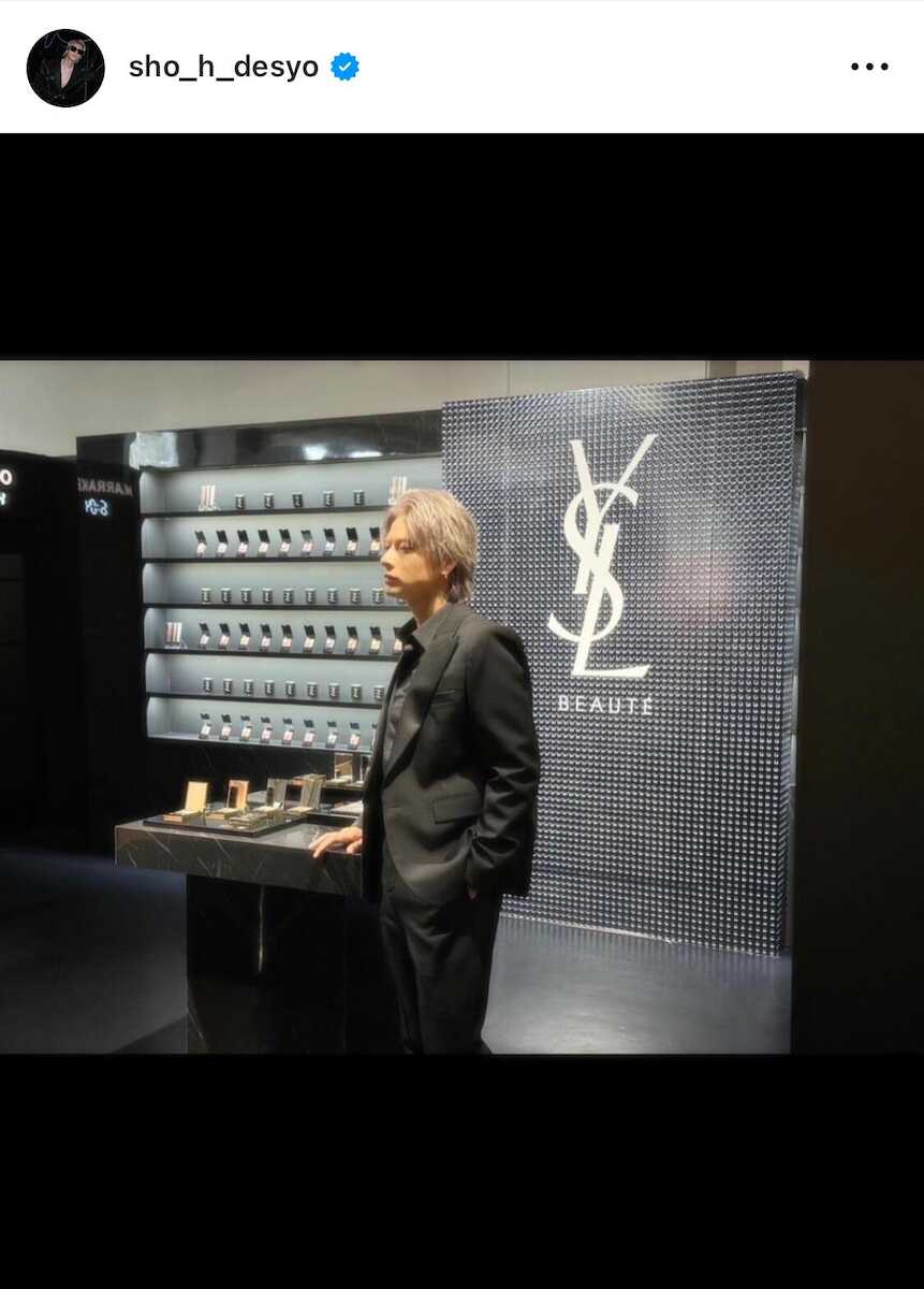 Number_i 平野紫耀「YSL LOVESHINE FACTORY」のオフショット公開 “隠し