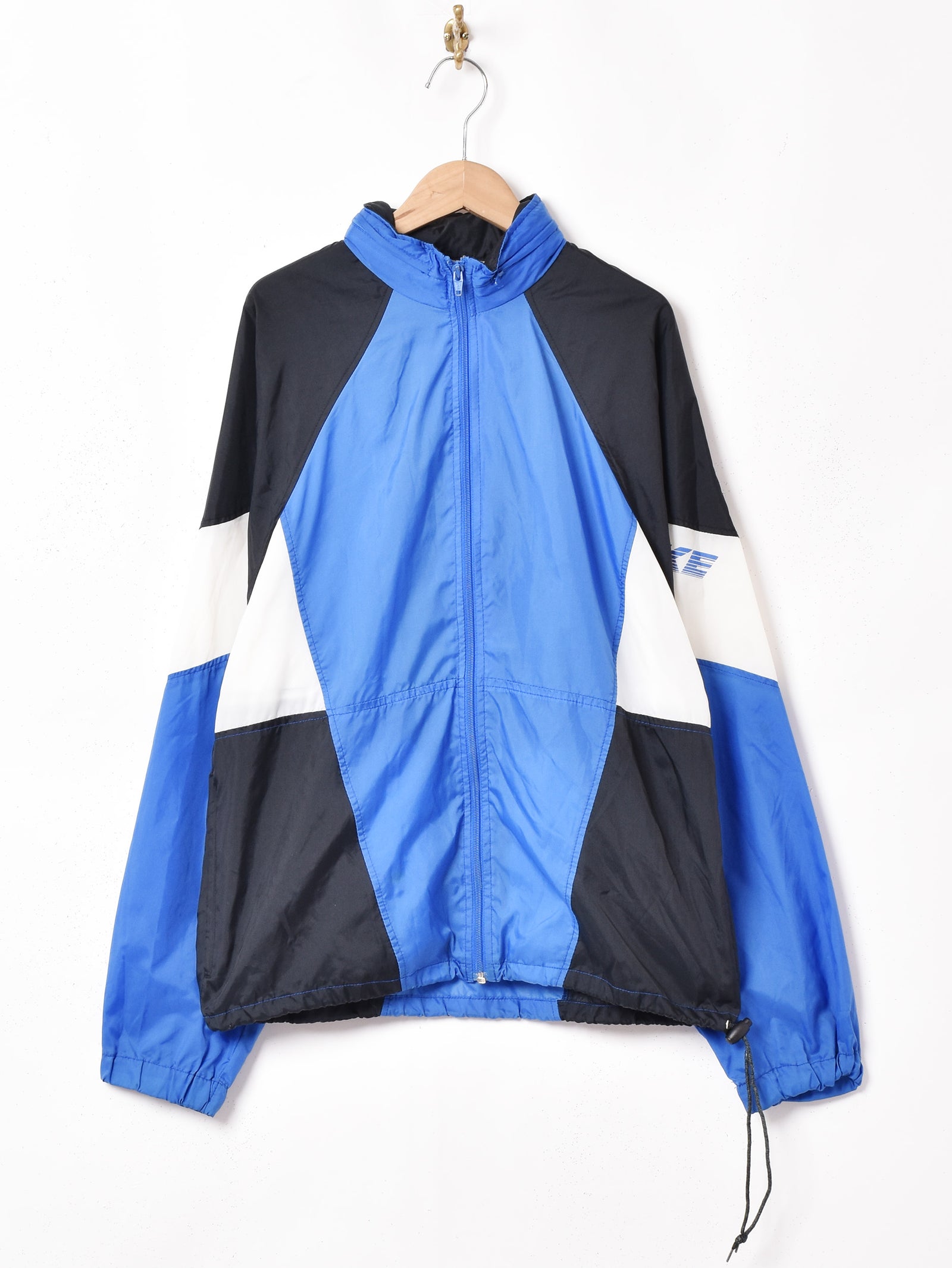 C03_5942_275e5191-ac41-45a4-