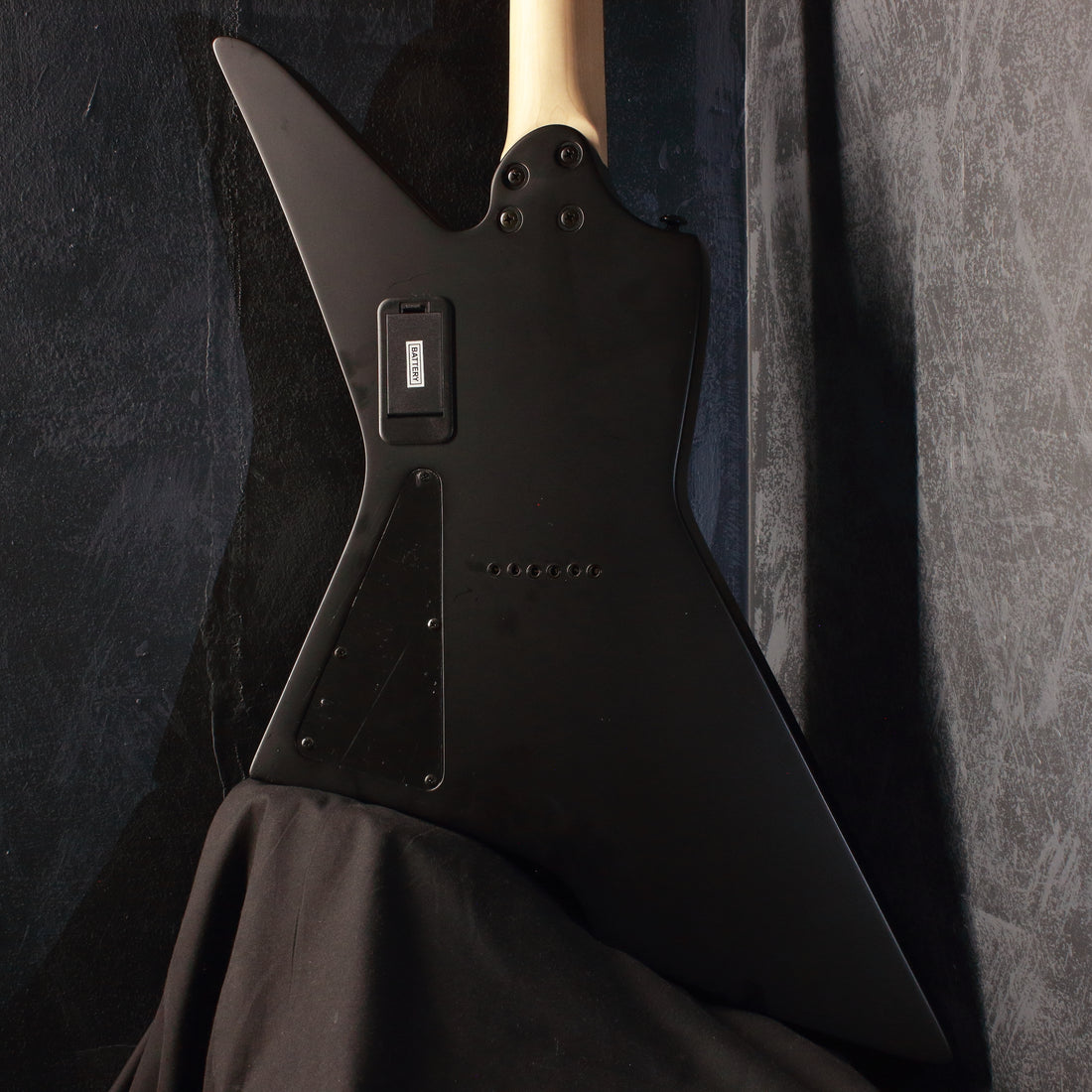 Aria Pro II Class Axe XZ-02 Black 2015 – Topshelf Instruments