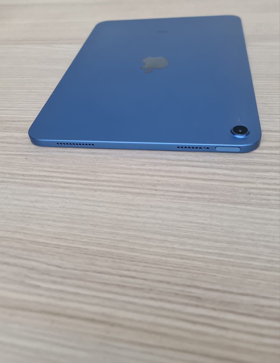 Apple 2023 iPad 10th Gen Wi-Fi 64GB 10.9inch (Pre-Owned) - New and