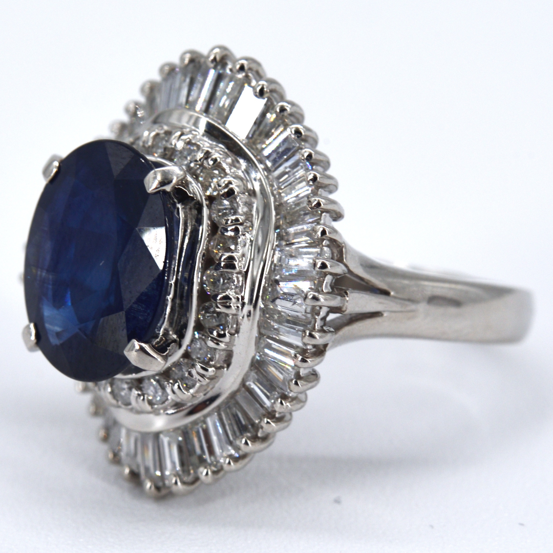 PT900 サファイアリング サファイア3.7・ダイヤモンド1.40カラット 14