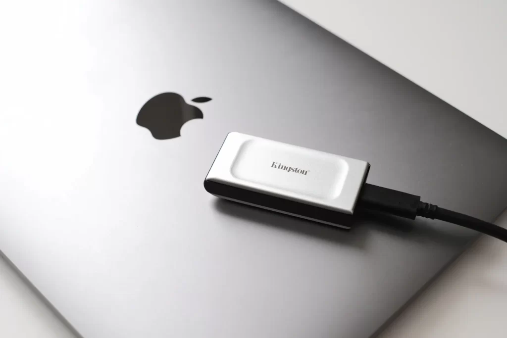 Kingston XS2000』レビュー｜これはおすすめ！超小型・高速の外付け