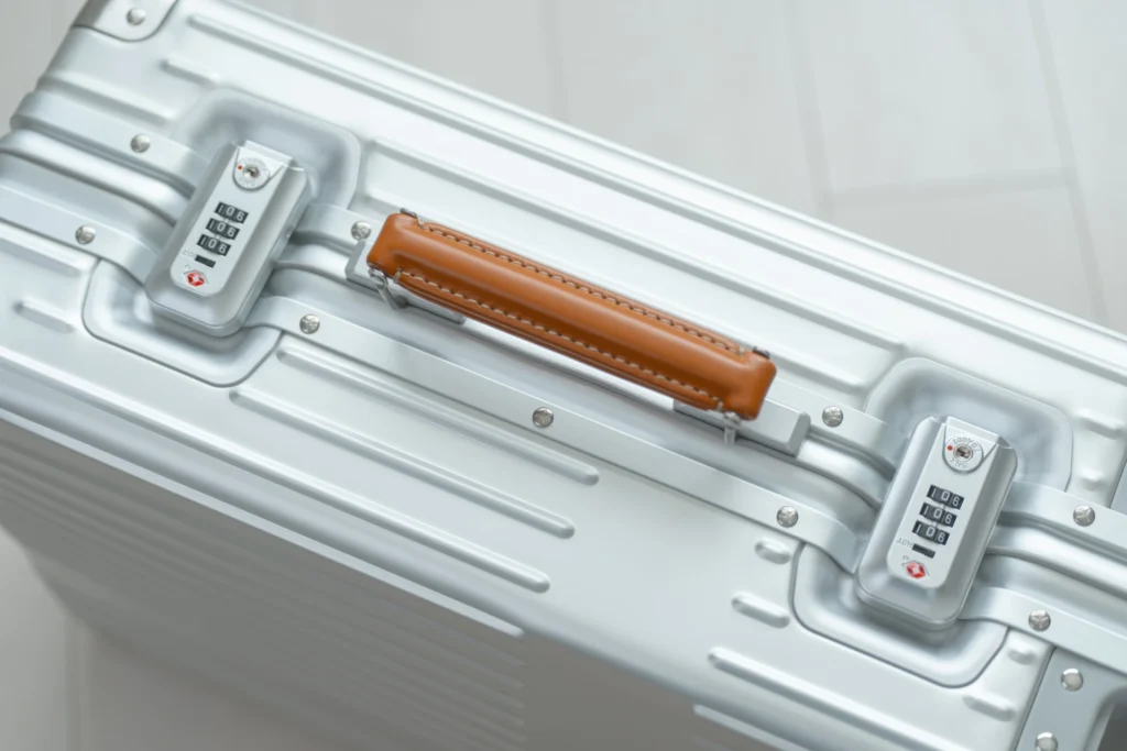 innovator INV1811STP』レビュー｜このクオリティで3.3万円!? アルミ