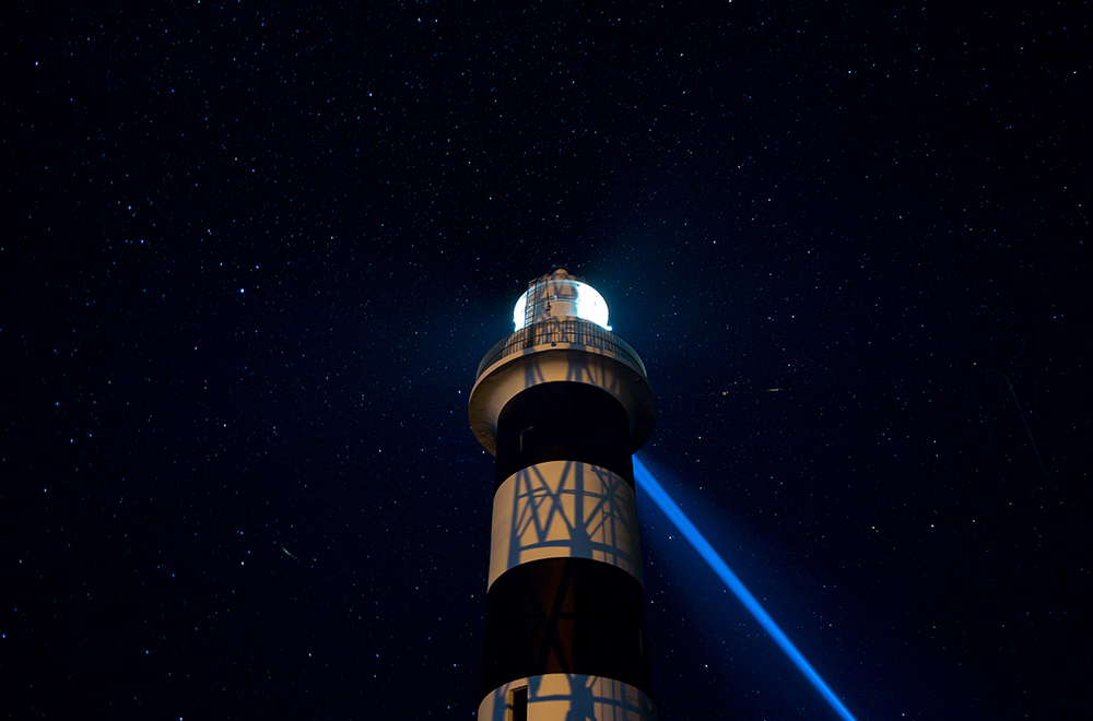 入道埼灯台のまち秋田県男鹿市| 海と灯台プロジェクト