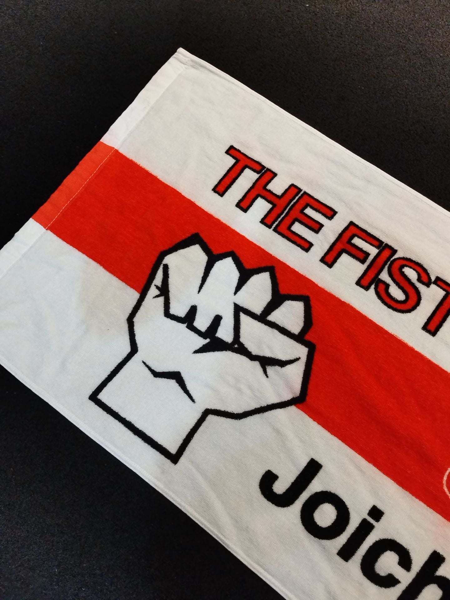 辰吉丈一郎「THE FIST OF HONOR」スポーツタオル – 闘道館