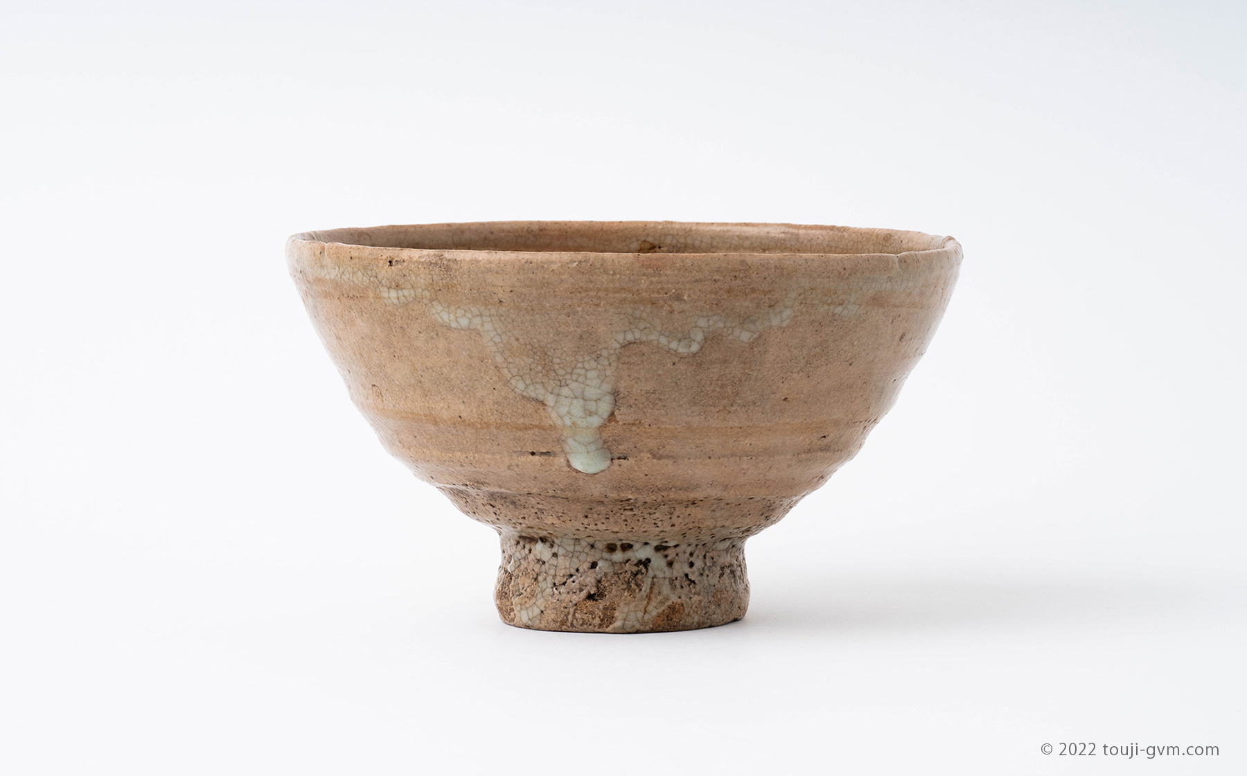 井戸茶碗（いどちゃわん）とは｜高麗茶碗で人気の高い種類の特徴を解説