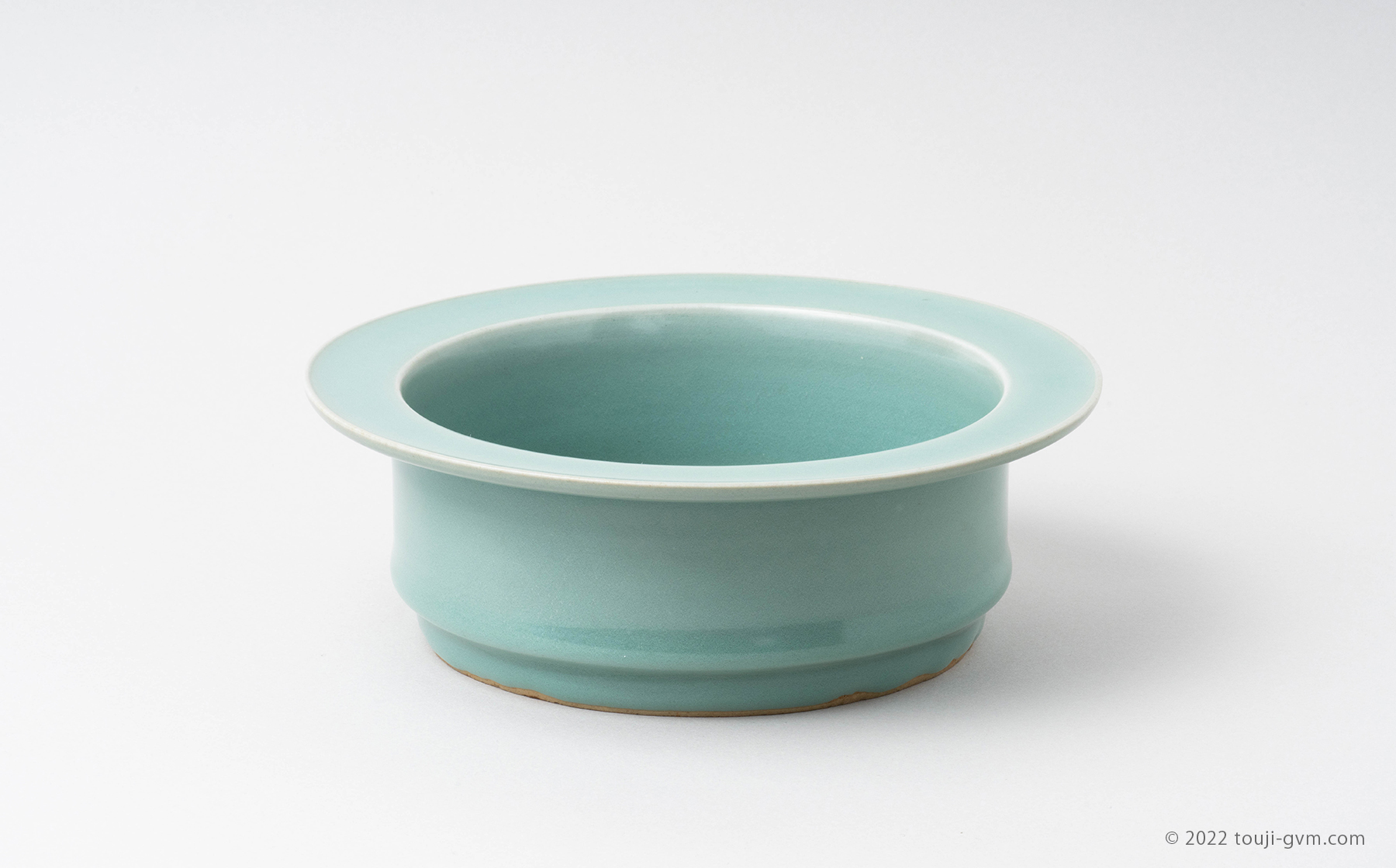 龍泉窯 青磁盤口洗 – Longquan Celadon Basin | 陶磁オンライン美術館