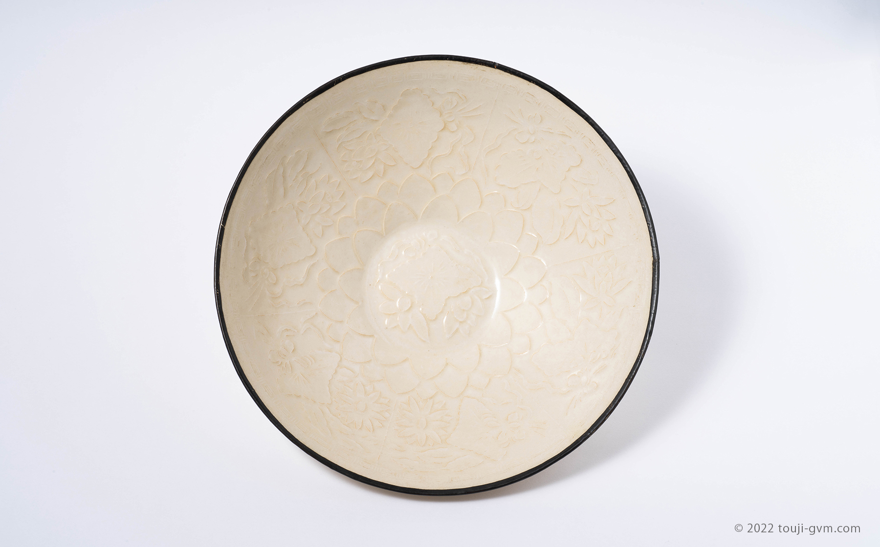 白磁（はくじ）とは｜景徳鎮や定窯の中国白磁、李朝白磁、日本の白磁の