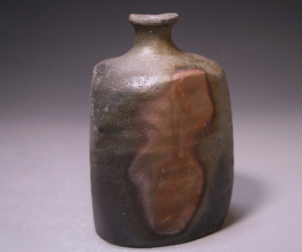 各見政峯 作 「備前三角徳利」 ～備前焼専門卸小売店 川口陶楽苑～
