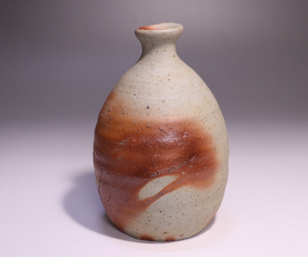 金重陶陽 作 「備前緋襷徳利」 ～備前焼専門卸小売店 川口陶楽苑～
