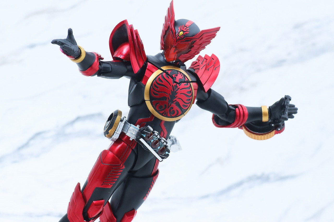S.H.フィギュアーツ 真骨彫製法 仮面ライダーオーズ タジャドルコンボ