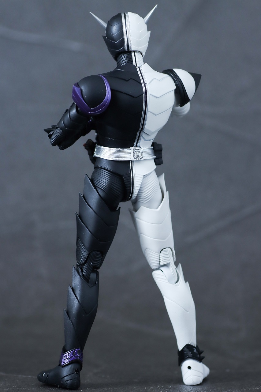 S.H.フィギュアーツ 真骨彫製法 仮面ライダーW ファングジョーカー（風