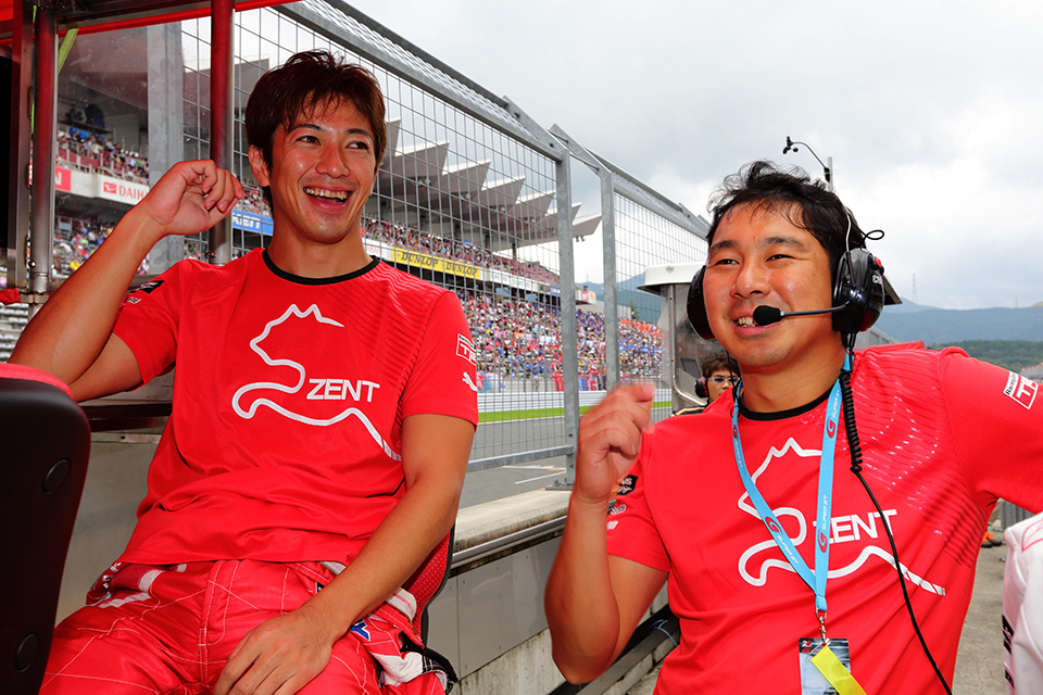 2013 SUPER GT/GT500クラス・チャンピオンの軌跡 No.38 ZENT CERUMO