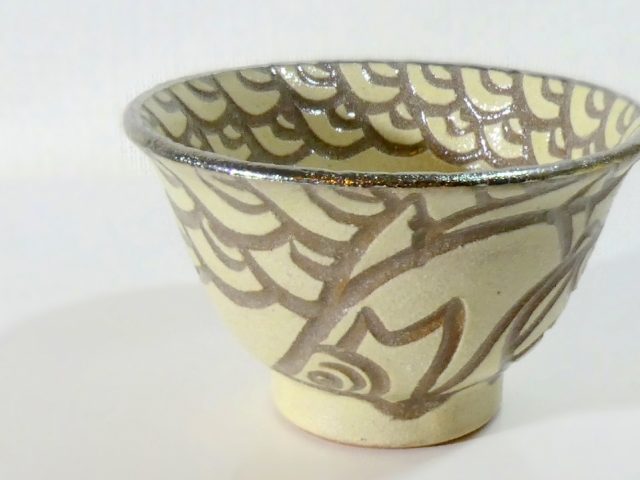 壺屋焼は沖縄の陶器【全国の焼き物と窯場を紹介】 | 陶楽