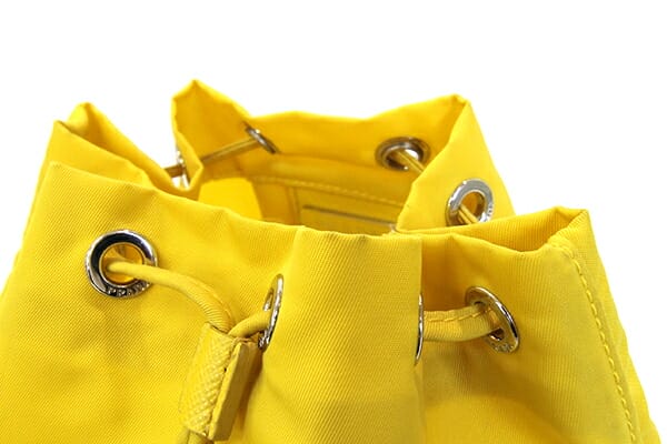 楽天市場】プラダ 巾着ポーチ 1NA369 イエロー ナイロン レザー 中古