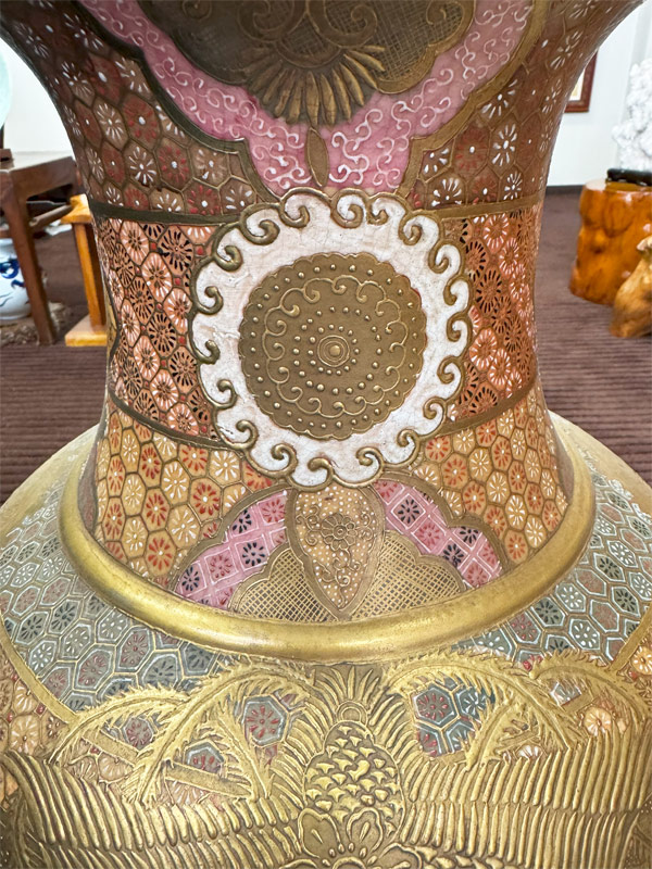 楽天市場】薩摩焼 金彩色絵 人物図飾り壺 高さ約72cm 工芸品 金襴手 彩