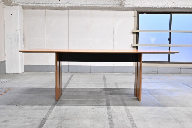 楽天市場】美品 arflex「TAVOLO NAVE/タボロナーベ 」ダイニング