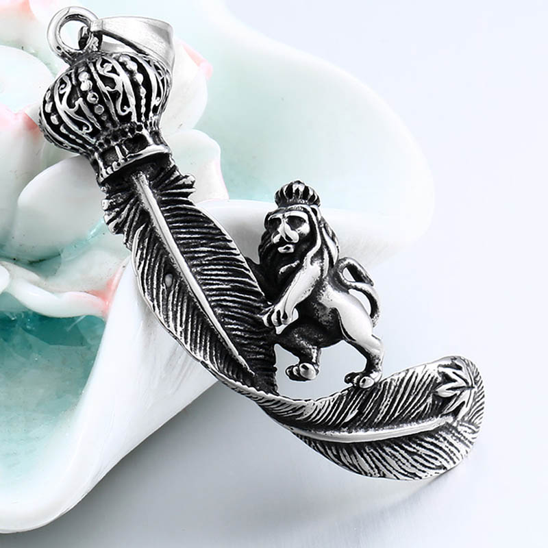 楽天市場】ライオンキングフェザー ステンレスペンダント サージカル