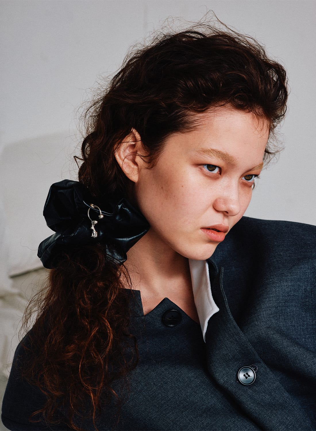 楽天市場】heyep(ヘイップ)/Cat Charm Faux Leather Scrunchie