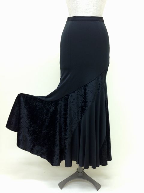 楽天市場】フラメンコ衣装スカート ファルダ 全6色 黒xベロア6色